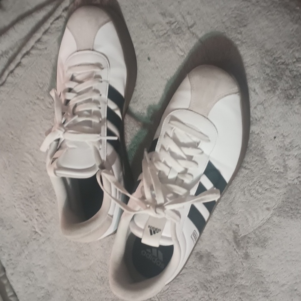 Shoes - Picture 2 of 3